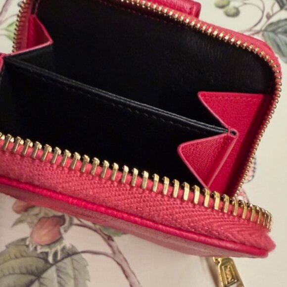 YSL ZIP-AROUND WALLET - PRISTINE! - Picture 4 of 16